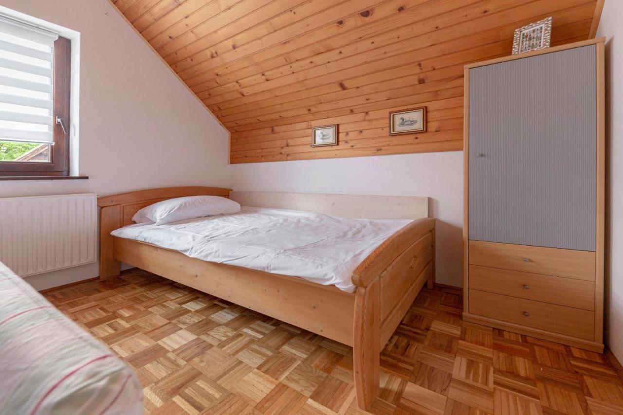 Apartma Mikelj بوينج المظهر الخارجي الصورة