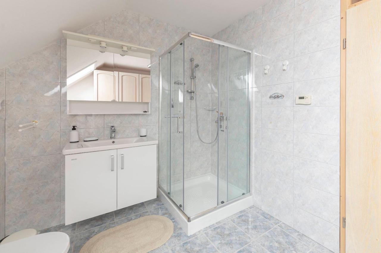 Apartma Mikelj بوينج المظهر الخارجي الصورة